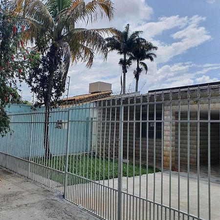 Hostel Umuarama Uberlândia Zewnętrze zdjęcie